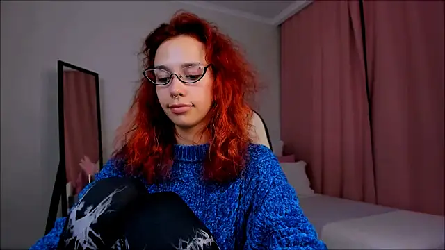 Snapshot of LeylaNoiry chatting on December 17, 2024, 8:54 pm LeylaNoiry online show from December 17, 2024, 8:54 pm