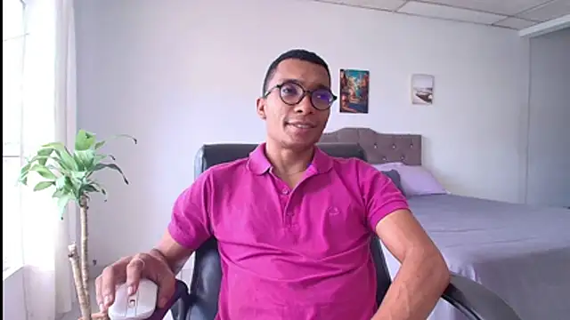 Aaronblack1  online show from July 7, 2026, 5:39 pm