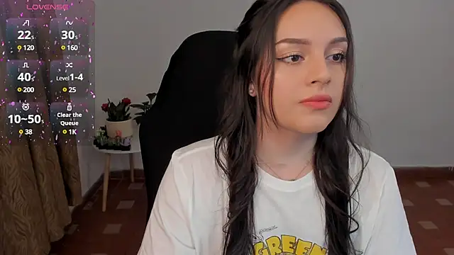 anaveleeez online show from December 12, 2024, 7:08 am