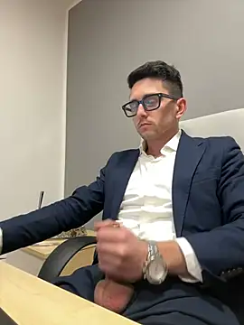 masterboss  online show from March 3, 2025, 12:37 pm