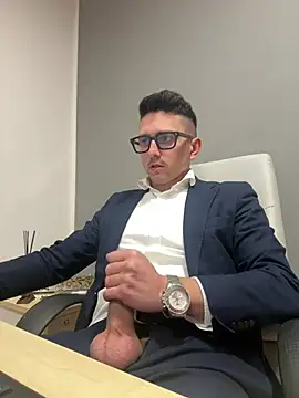 masterboss  online show from March 9, 2026, 12:42 pm