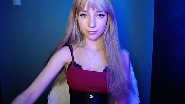 LuciaYoung online show from October 24, 2025, 6:32 am