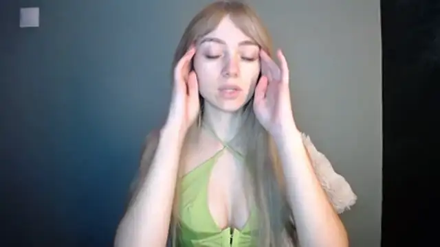 LuciaYoung online show from January 11, 2026, 7:30 pm