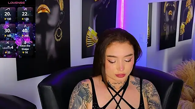 Snapshot of _brenna_hanson chatting on January 24, 2025, 8:11 pm brenna hanson online show from January 24, 2025, 8:11 pm