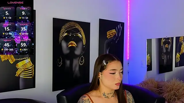 Snapshot of _brenna_hanson chatting on February 17, 2025, 7:42 pm brenna hanson online show from February 17, 2025, 7:42 pm