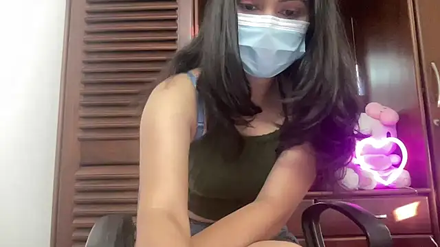 Snapshot of Princess_Lily chatting on February 10, 2025, 11:46 am Princess Lily online show from February 10, 2025, 11:46 am