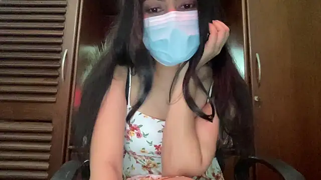 Snapshot of Princess_Lily chatting on December 16, 2025, 2:33 pm Princess Lily online show from December 16, 2025, 2:33 pm