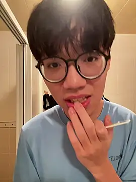 Snapshot of hihi0169 chatting on December 27, 2024, 3:48 pm hihi0169 online show from December 27, 2024, 3:48 pm