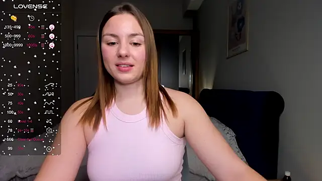 ThreeshaWhite online show from February 28, 2025, 4:31 pm