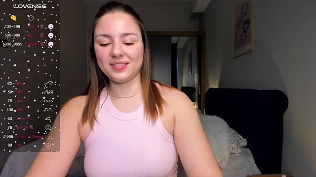 ThreeshaWhite online show from March 4, 2025, 5:21 am