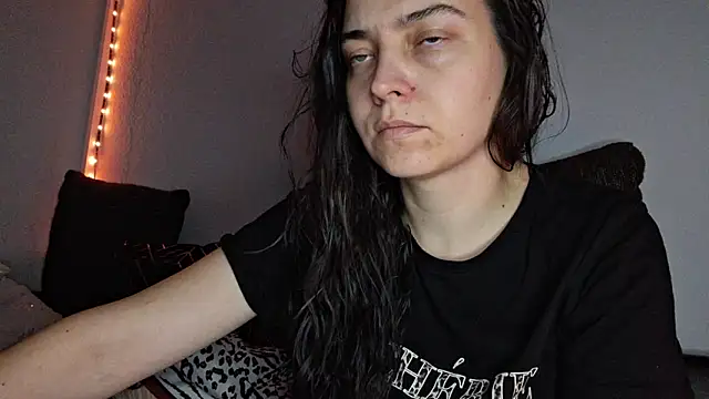 Cyndee Winter online show from December 5, 2024, 3:28 pm