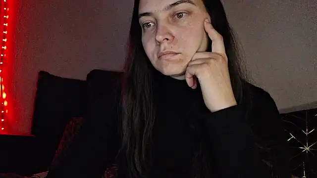 Cyndee Winter online show from December 13, 2024, 4:05 pm