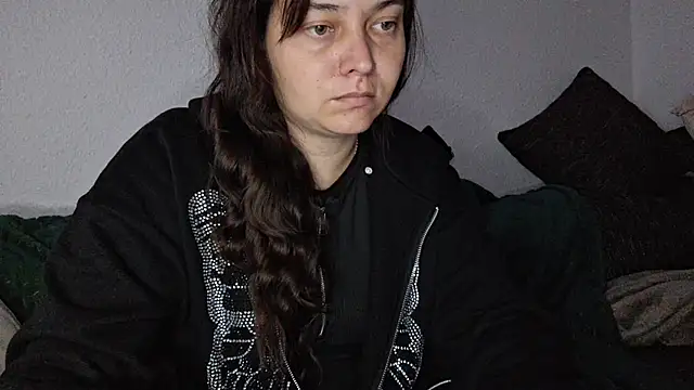 Cyndee Winter online show from September 17, 2025, 4:19 pm