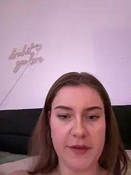 Snapshot of MaribelRiver chatting on February 6, 2025, 11:15 pm MaribelRiver online show from February 6, 2025, 11:15 pm