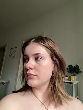 Snapshot of MaribelRiver chatting on March 8, 2025, 7:20 pm MaribelRiver online show from March 8, 2025, 7:20 pm