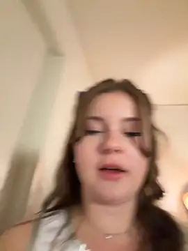 Snapshot of MaribelRiver chatting on November 10, 2025, 8:41 pm MaribelRiver online show from November 10, 2025, 8:41 pm