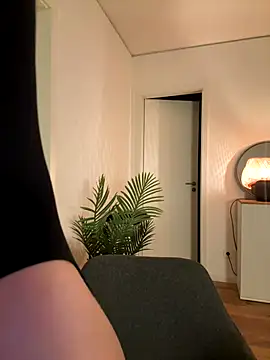 Snapshot of MaribelRiver chatting on November 14, 2025, 5:33 pm MaribelRiver online show from November 14, 2025, 5:33 pm