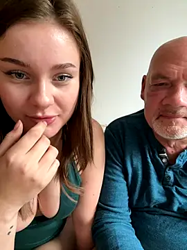 Snapshot of MaribelRiver chatting on December 2, 2025, 12:54 pm MaribelRiver online show from December 2, 2025, 12:54 pm