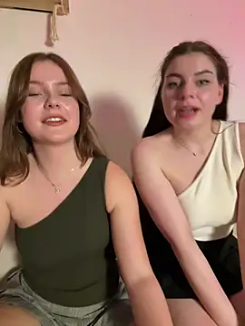 Snapshot of MaribelRiver chatting on January 11, 2026, 6:24 pm MaribelRiver online show from January 11, 2026, 6:24 pm