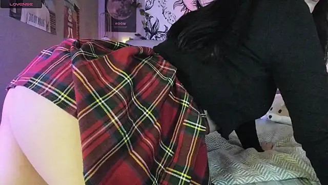 Snapshot of Anisawithlove chatting on January 25, 2025, 8:42 pm Anisawithlove online show from January 25, 2025, 8:42 pm