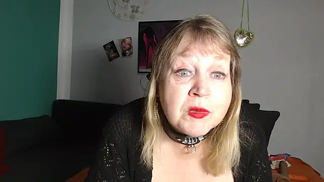 Blasflittchen online show from October 20, 2025, 9:59 pm