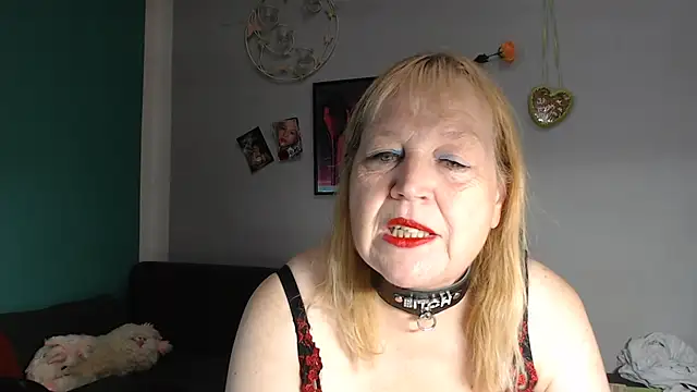 Blasflittchen online show from July 9, 2026, 2:43 pm