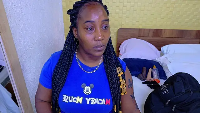 kiara evanss online show from October 6, 2025, 11:46 pm