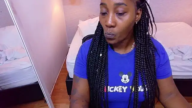 kiara evanss online show from November 27, 2025, 10:45 pm