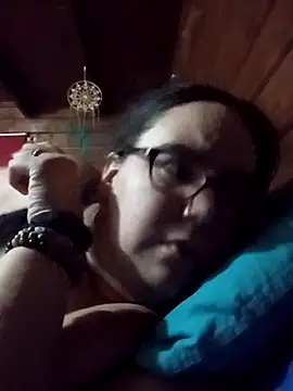 gatitabuena-90 online show from April 2, 2026, 2:42 am