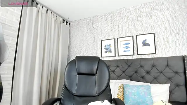 Snapshot of emma__smith1 chatting on February 28, 2025, 11:58 am emma smith1 online show from February 28, 2025, 11:58 am