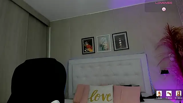 Snapshot of emma__smith1 chatting on February 3, 2026, 11:59 am emma smith1 online show from February 3, 2026, 11:59 am