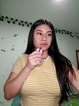 tara20  online show from December 31, 2024, 7:20 am