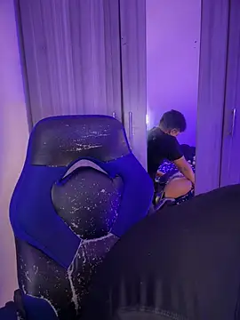 Niicky1  online show from April 7, 2026, 1:55 pm