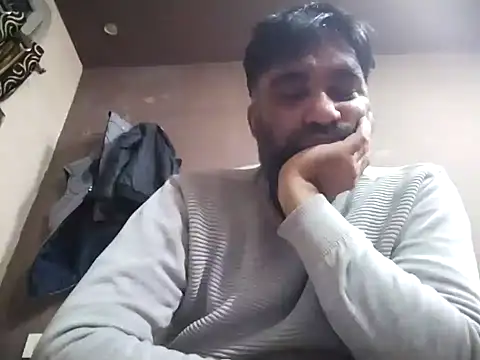 Snapshot of lund_lol chatting on January 19, 2025, 5:18 pm lund lol online show from January 19, 2025, 5:18 pm