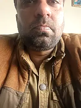 Snapshot of lund_lol chatting on January 29, 2025, 9:55 am lund lol online show from January 29, 2025, 9:55 am