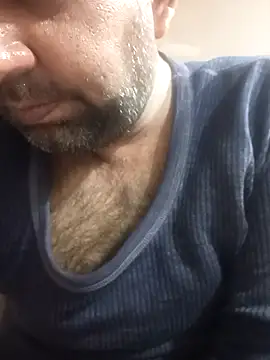 Snapshot of lund_lol chatting on February 18, 2025, 5:21 pm lund lol online show from February 18, 2025, 5:21 pm