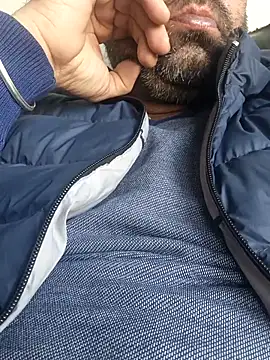 Snapshot of lund_lol chatting on February 21, 2025, 10:39 am lund lol online show from February 21, 2025, 10:39 am