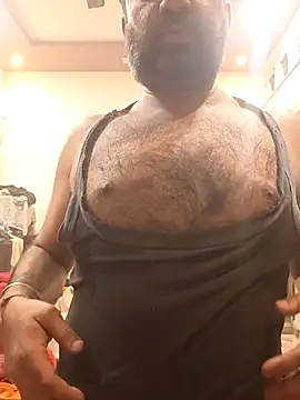 Snapshot of lund_lol chatting on March 11, 2025, 5:35 pm lund lol online show from March 11, 2025, 5:35 pm