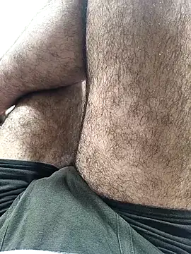 Snapshot of lund_lol chatting on September 22, 2025, 1:57 pm lund lol online show from September 22, 2025, 1:57 pm