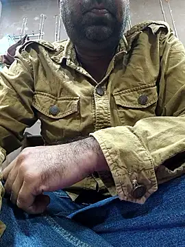 Snapshot of lund_lol chatting on November 17, 2025, 1:50 pm lund lol online show from November 17, 2025, 1:50 pm