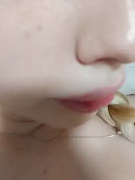 Elza kom online show from February 19, 2025, 1:17 pm