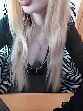 Elza kom online show from February 27, 2025, 7:12 am