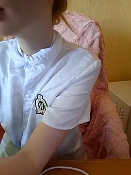 Elza kom online show from October 2, 2025, 3:13 am