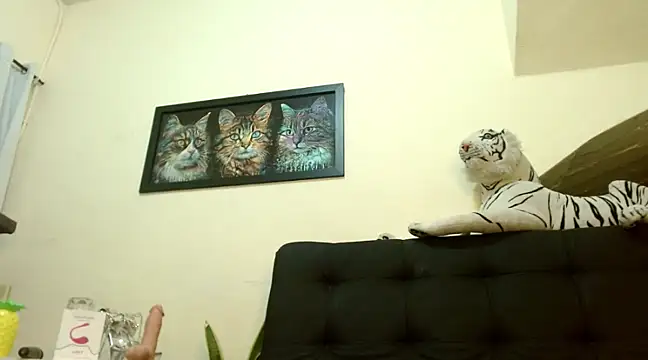 lady scarlettt online show from March 3, 2025, 6:48 am