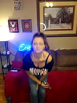 Snapshot of Erotic_and_Exotic chatting on January 28, 2025, 7:00 am Erotic and Exotic online show from January 28, 2025, 7:00 am