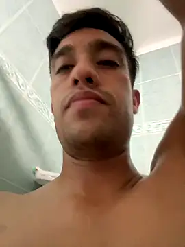 Magicerosxx69 online show from September 9, 2025, 4:45 am