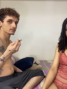 Snapshot of TheKing6ix9ine69 chatting on February 22, 2025, 6:06 am TheKing6ix9ine69 online show from February 22, 2025, 6:06 am