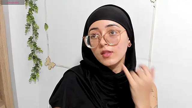 aysel elid online show from April 12, 2026, 11:43 pm