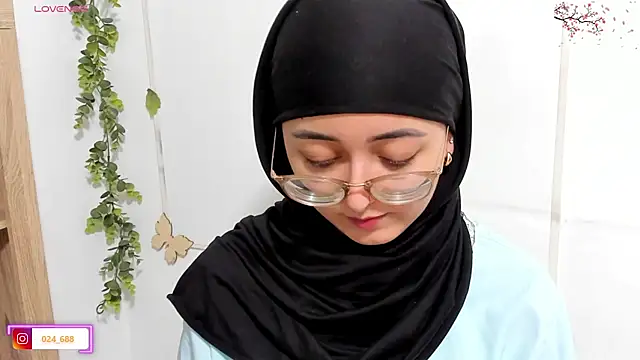 Snapshot of aysel_elid chatting on May 23, 2026, 6:12 pm aysel elid online show from May 23, 2026, 6:12 pm
