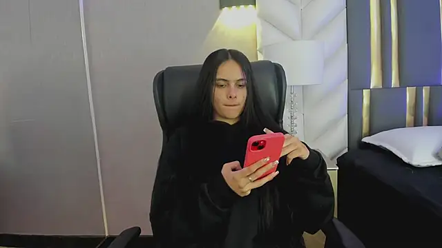 ChloeHarper  online show from February 2, 2026, 11:53 am